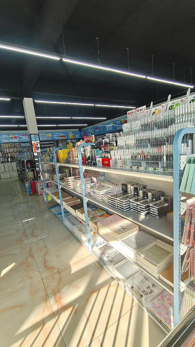 日用百货店：市场趋势与消费升级